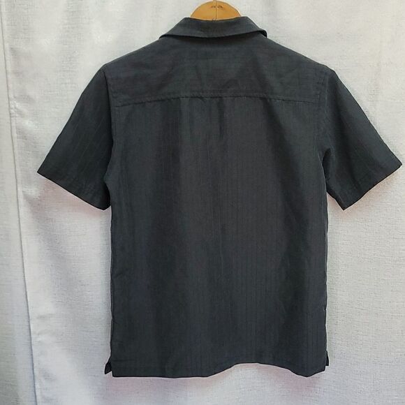 Boys Hawk Button Down Shirt! - Picture 7 of 9